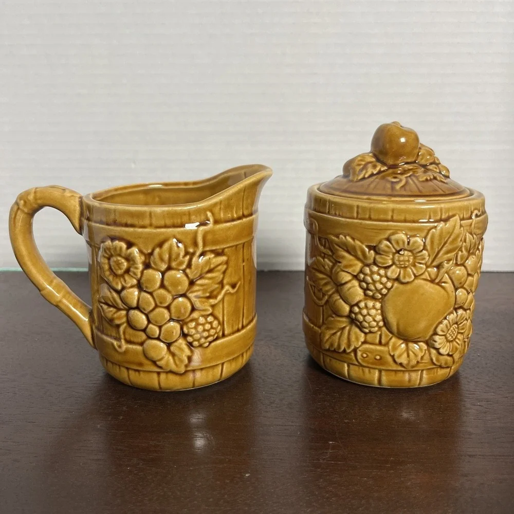 Vtg‎ Japan Ceramic Cream & Sugar Set Brown Barrell Harvest MCM Cottage Farmhouse